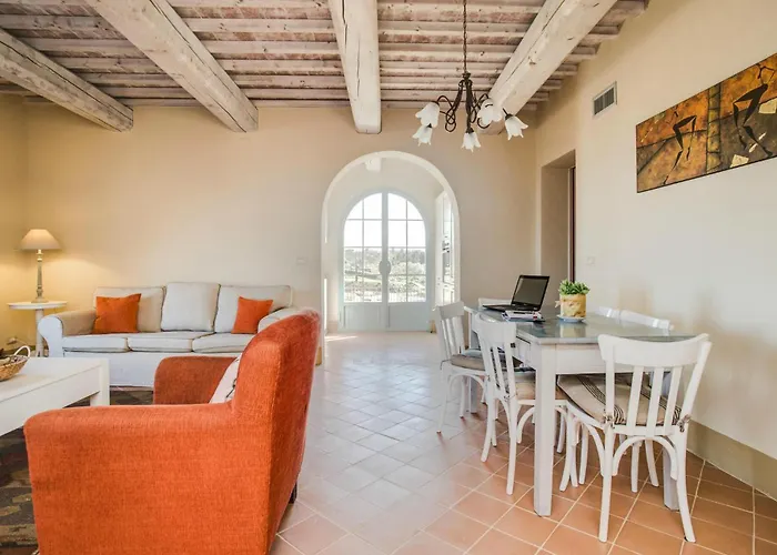 Apartman Amazing In With Wifi Trequanda